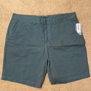 Old Navy Shorts, Size 40, NWT